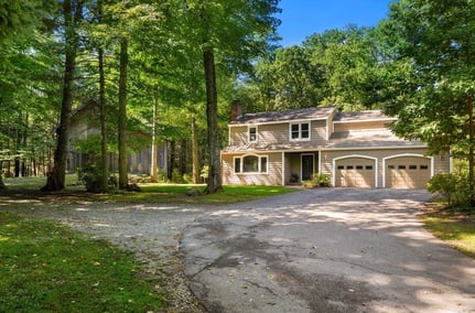 75 Mount Lebanon St